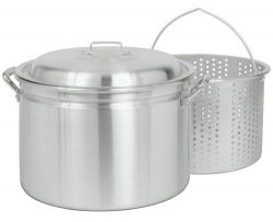 Bayou Classic 4034, 34-Qt. Stockpot with Steam/Boil Basket and Vented Lid, aluminum